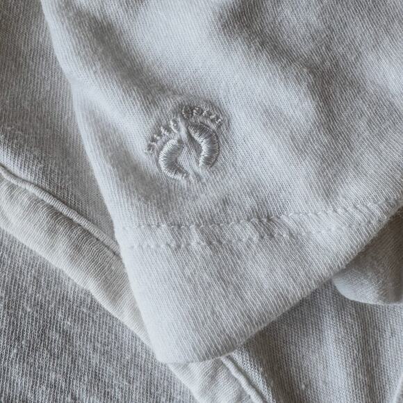 Hang Ten, White Tank-Don’t Worry Everything is Going to be Amazing- Size: Medium - Picture 7 of 8